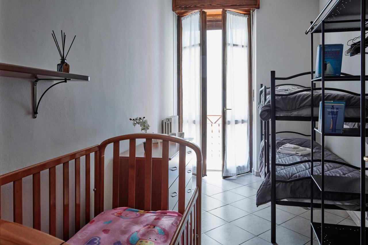 Terrazza Di Alfieri - Alloggio Con Terrazza Privata Nel Centro Di Asti Dış mekan fotoğraf
